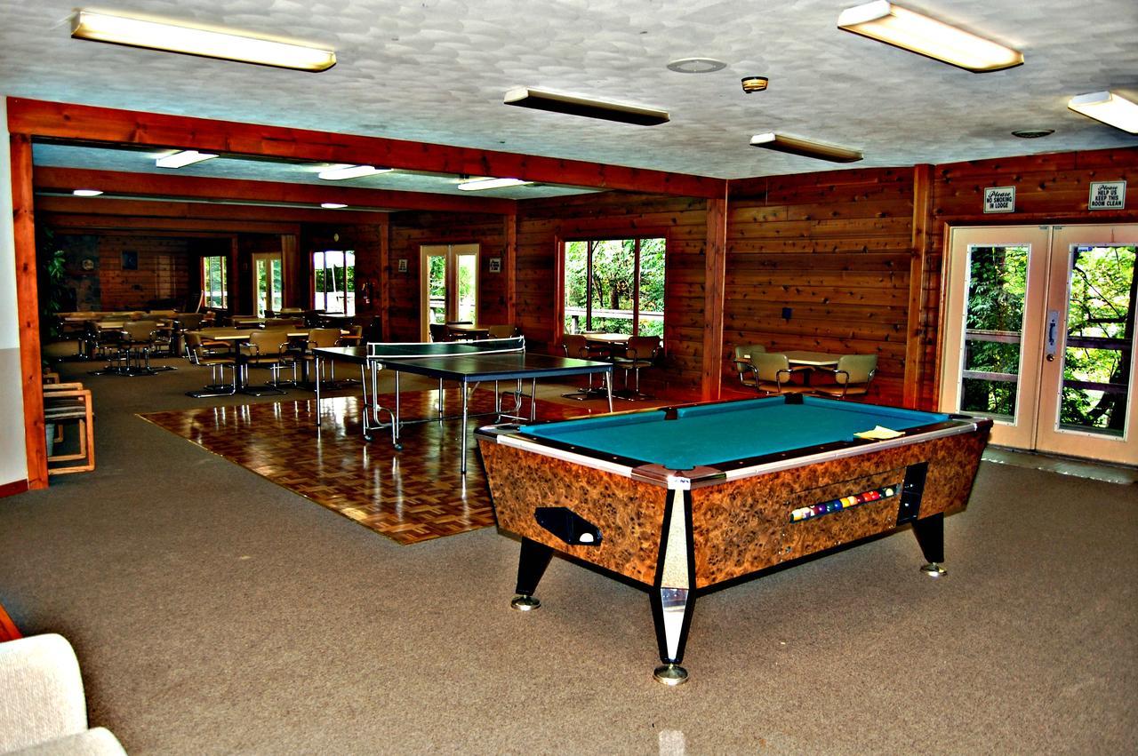 Bear Cave Camping Resort Buchanan Exterior photo